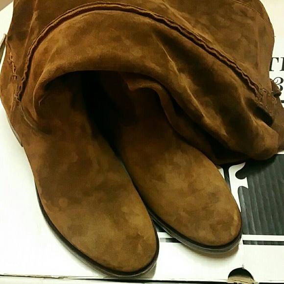 SOLD*🙆Frye Cara Tall Wood Oiled Suede Boot - Picture 8 of 8